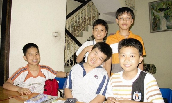 Một sự kiện từng gây chấn động vào năm 2007: 5 em học sinh lớp 6 giải đề thi đại học khối B, nhìn điểm mà bất ngờ!