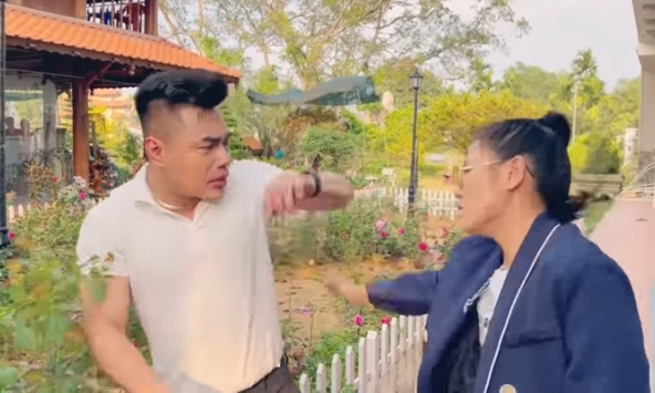 Nam Thư lộ dấu hiệu bất ổn, Lê Dương Bảo Lâm lại có động thái khó hiểu liên quan đến lùm xùm đời tư của đàn chị?