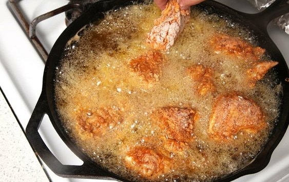 Bác sĩ nổi tiếng mắc 4 bệnh ung thư trong 15 năm, tiết lộ thứ 'nghiện' ăn lúc nhỏ gây đại họa sau này 