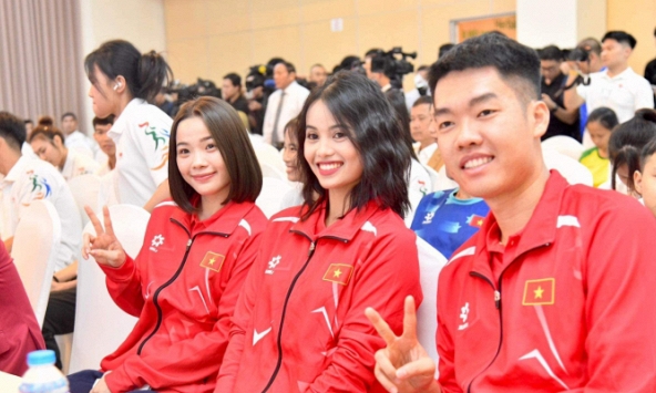 Ai cầm cờ Đoàn thể thao Việt Nam tại Olympic Paris 2024?