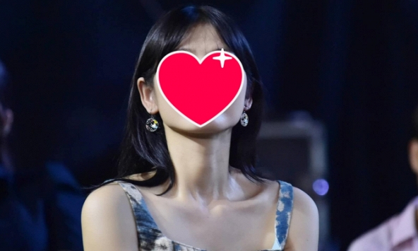 Phim Việt 'Dưới bóng con hầu': Không phải nữ chính, đây là cô gái khiến dân mạng phải thốt lên 'đẹp sang chảnh quá'