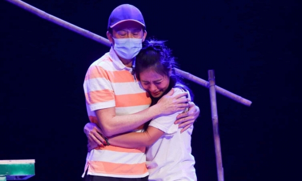 Nam Thư: 'Nói tôi nịnh bợ Hoài Linh thì có sao đâu'