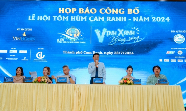 Lễ hội tôm hùm Cam Ranh 2024 