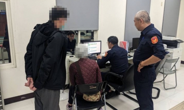 Phát hiện cha mẹ đặt một thứ trong phòng của mình, nữ sinh ngay lập tức bỏ nhà đi rồi sau đó báo cảnh sát 