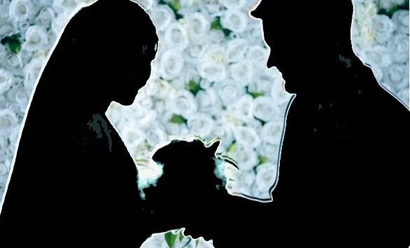 “Thái tử showbiz” bí mật kết hôn với người đẹp kém 12 tuổi, tặng nhà 16 tỷ làm quà cưới