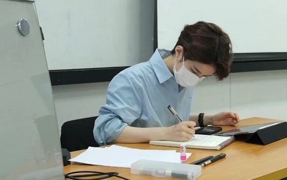 Nhiều bạn trẻ từ chối du học, chọn trường top trong nước thay vì trường 'rank thấp' ở nước ngoài