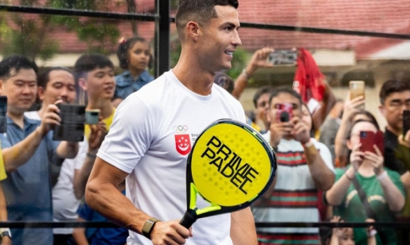 Tạm xa bóng đá, Ronaldo say mê môn thể thao nhìn qua tưởng là pickleball, quyết định xuống tiền làm một điều lớn lao