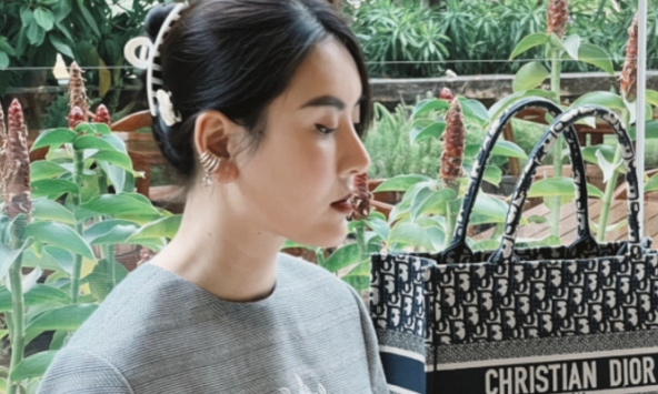 Người đẹp “nghiện thẩm mỹ”, tuyệt mật về hôn nhân sau hôn lễ được tổ chức tại chùa, giờ ra sao?