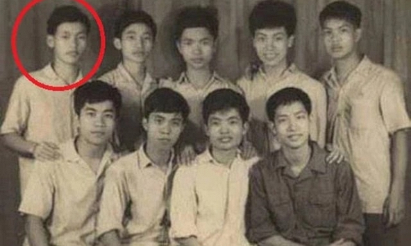 Một nhân vật trong bức ảnh chụp 50 năm trước được mệnh danh là 'huyền thoại Việt Nam': 17 tuổi làm rạng danh nước nhà, giờ vẫn cống hiến