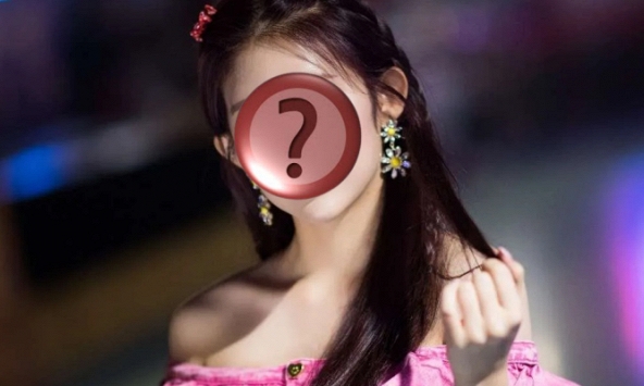 Nữ idol bị công ty thao túng, lừa thừa nhận tin hẹn hò và sự thật về lý do rời nhóm