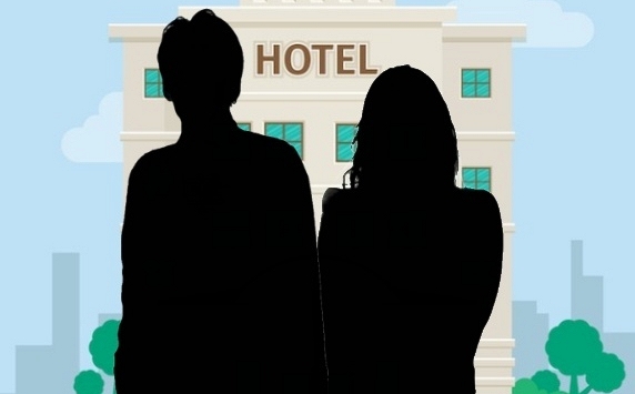 Nam ca sĩ bị bắt quả tang lén lút vụng trộm với gái trẻ 20 lần sau lưng vợ