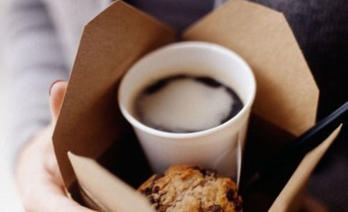 Nữ sinh 13 tuổi tử vong sau khi uống một cốc sô cô la, thứ quán cà phê âm thầm bỏ vào chính là nguyên nhân chết người