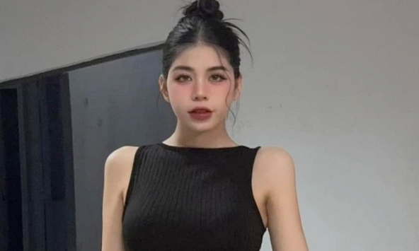 Bố Hằng Du Mục chia sẻ sau khi con gái bị bạo hành: Vỏn vẹn 7 chữ mà thấy xót xa! 