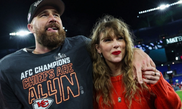 Tài sản kém tới 14 lần, bạn trai cầu thủ buộc phải làm một điều nếu muốn cầu hôn Taylor Swift
