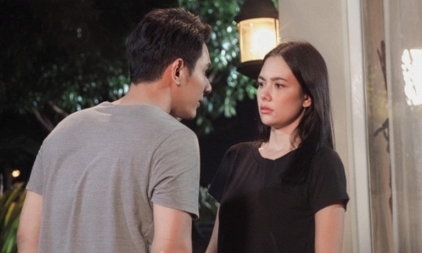 Biết tin con hàng xóm đỗ đại học, vợ chồng tôi cãi nhau cả đêm, còn con trai bỏ nhà đi