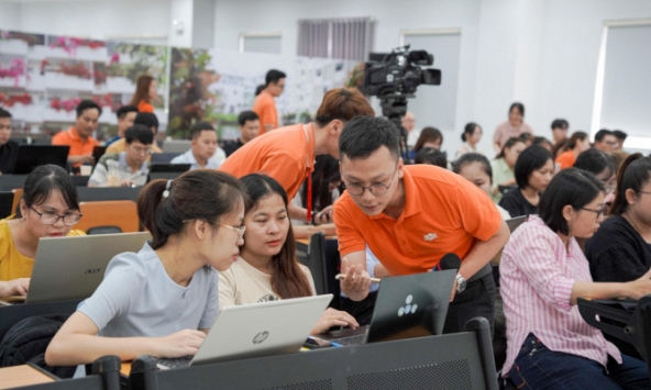 Hơn 8.500 giáo viên tham dự chương trình đào tạo AI, đưa AI vào giáo dục Việt Nam