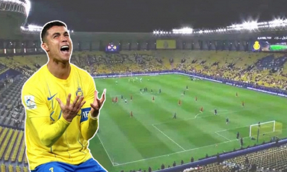 Buồn cho Ronaldo: Youtube tăng nhanh nhất thế giới nhưng đá bóng lại “chẳng ai đến xem”