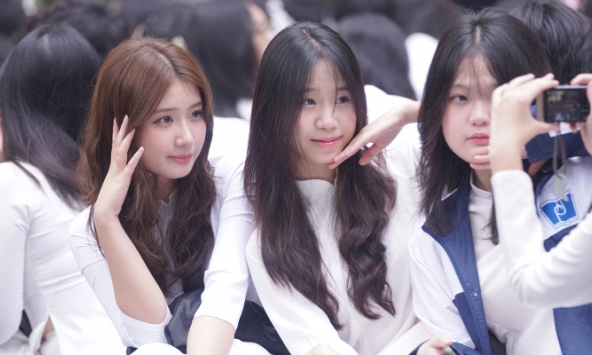 Ngôn ngữ là 'trùm' điểm chuẩn năm nay, thuần thục có thể giao tiếp với hơn 1 tỷ người, việc làm thì bao la với mức lương khủng