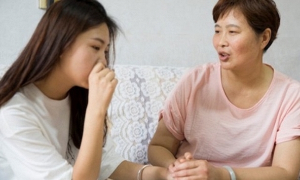 Bắt quả tang chồng 'tăng ca' ở nhà thư ký, tôi bất ngờ trước màn xử lý của mẹ chồng