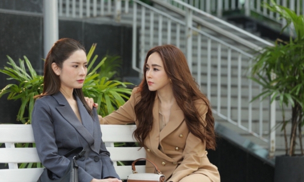 Sau khi mẹ mất, chị dâu bảo chia cho tôi nửa ngôi nhà để về sống cùng nhưng con trai tôi lại nằng nặc không chịu