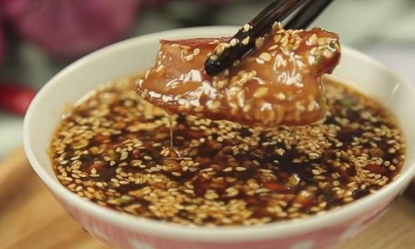 3 gia vị ăn nhiều chẳng khác gì 'đục đẽo' gan, nhà nào cũng có