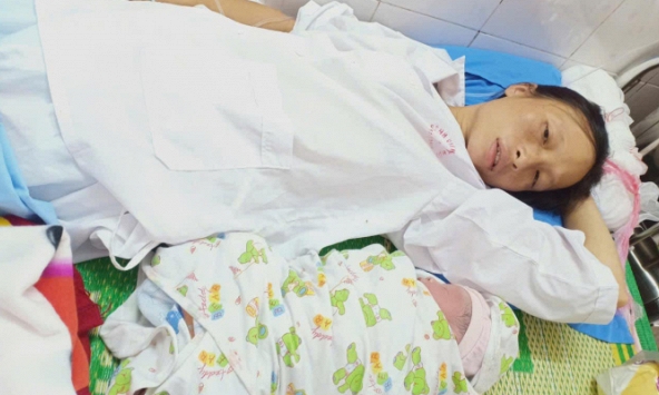 Phòng sinh đặc biệt giữa biển nước: Khi tình người tỏa sáng trong bão lũ