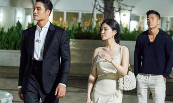 Đã tìm ra cách chiều được 'ông hoàng kém duyên' Mạnh Kiên trong 'Đảo thiên đường'