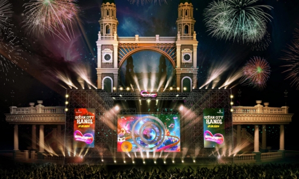 8WONDER Moon Festival gây choáng với sân khấu “siêu trăng” cổ tích đẳng cấp quốc tế chưa từng có 