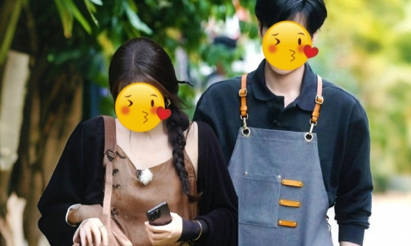 Cặp đôi Hoa ngữ như vợ chồng son gây sốt MXH, netizen đẩy thuyền kịch liệt: Dẹp tiệm về cưới luôn đi!