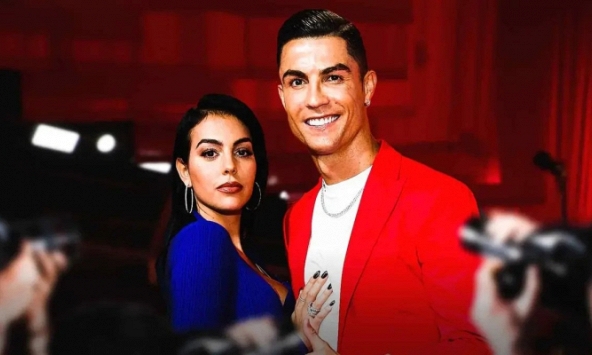 Bạn gái không còn cần đến tiền của Ronaldo