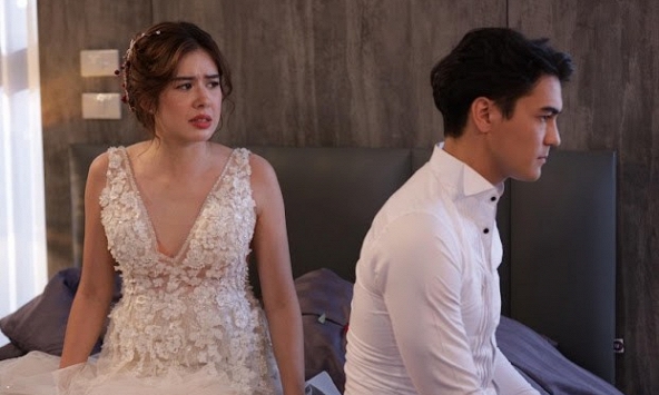 Trong đêm tân hôn, khi biết lý do chồng đồng ý kết hôn, tôi quyết định để lại hết tiền mừng cưới rồi rời đi