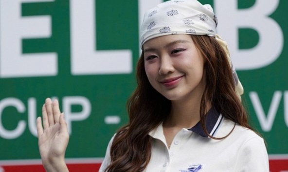 Hoa hậu Bảo Ngọc kín đáo mà vẫn đẹp nổi bật khi thi đấu pickleball