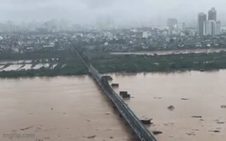 Toàn cảnh Cầu Chương Dương và Cầu Long Biên trong sáng 10/9