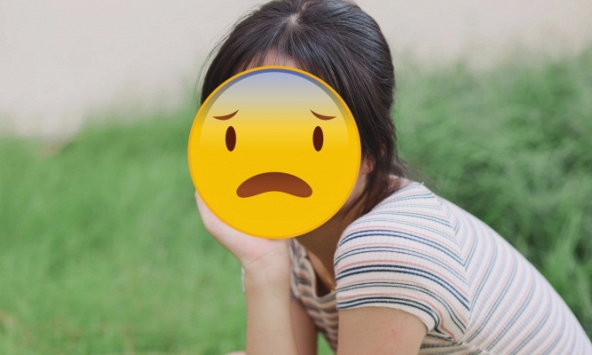 Bí mật đằng sau gương mặt 'tự hủy' của sao nữ 19 tuổi