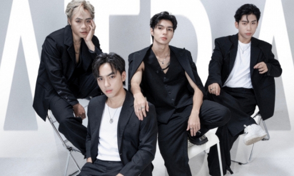 Nhóm nhạc nam sắp ra mắt tại Việt Nam gây tranh cãi ngay từ cái tên 