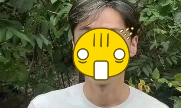 Hoàng tử showbiz bị chê trông như ông lão 70 tuổi