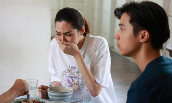 Khi biết lương đồng nghiệp của chồng 60 triệu/tháng, tôi quyết định bế con về nhà ngoại và làm thủ tục ly hôn