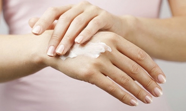 Thu hồi và tiêu hủy toàn quốc một loại kem dưỡng da chống nắng kém chất lượng