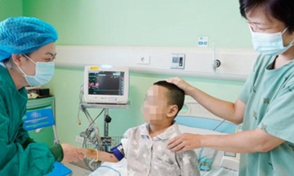 Phép màu tại Bệnh viện Nhi TW: Thành công ghép thận cho bé 4 tuổi suy thận mạn giai đoạn cuối, suy tim trên bệnh nền rối loạn đông máu