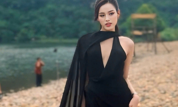 Hoa hậu Đỗ Hà khoe vóc dáng qua cam thường sau thông tin sắp kết hôn cùng bạn trai thiếu gia