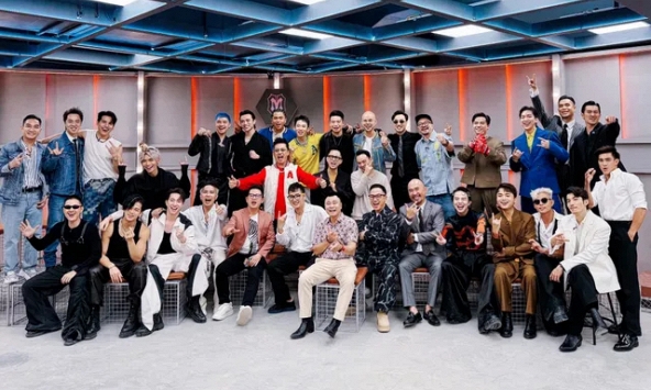 Concert Anh Trai Vượt Ngàn Chông Gai: Giá vé từ 800 nghìn đến 8 triệu đồng, các quyền lợi có đủ làm thoả mãn fan?