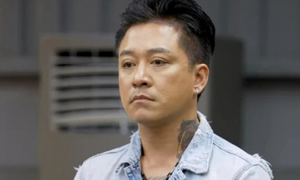 Hai mặt khác biệt của ca sĩ Tuấn Hưng 