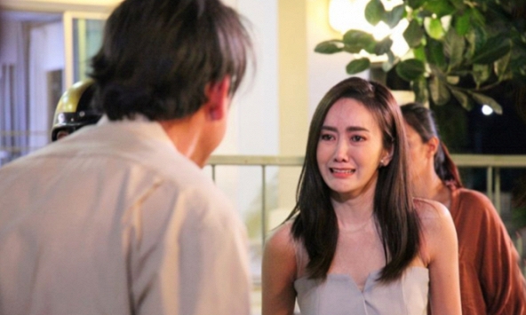 Chồng tôi bỏ nhà đi biệt tích 1 tuần thì có người ôm bát hương, tấm ảnh đến tìm, còn buông những lời cay đắng tột cùng