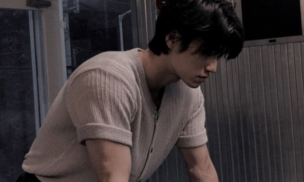 Là giám đốc ở tập đoàn số 1 thế giới đột nhiên bị sa thải, chuyển sang làm shipper, tôi ngẫm ra: Hiện thực kiếm tiền quá khắc nghiệt