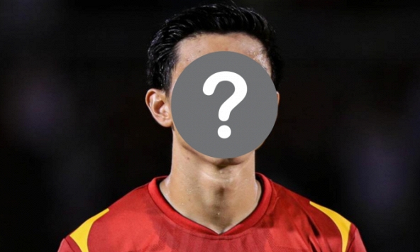 Một cầu thủ ĐT Việt Nam bị ví như “ngôi sao hết thời”, cả năm không đá trận nào vẫn nhận lương trăm triệu, chỉ mải đi du lịch 