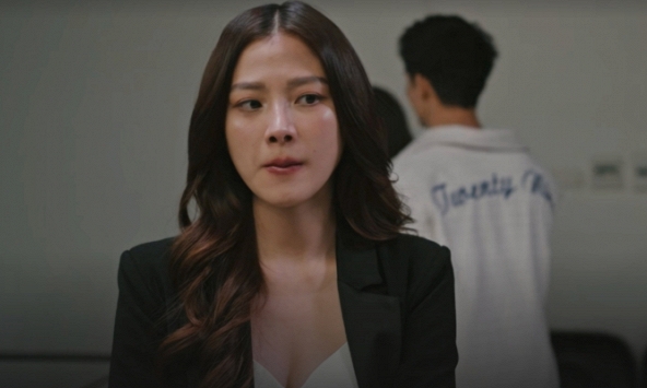 'Rác phẩm' của Baifern Pimchanok quá tệ hại, cổ vũ nữ chính giật chồng?