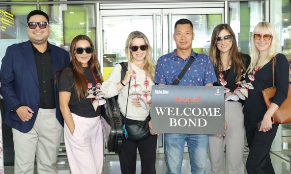 Nhóm nữ bán 5 triệu bản album đã có mặt tại Việt Nam, hứa hẹn làm 1 điều đặc biệt tại concert!