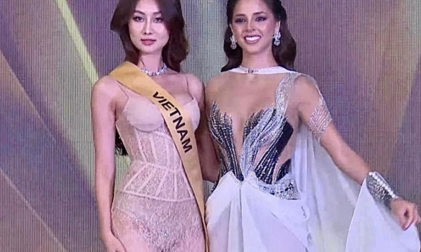 Hết bị ông Nawat chất vấn, Quế Anh lại nhận 'bão' chỉ trích vì ăn mặc hớ hênh trên sân khấu Miss Grand International 
