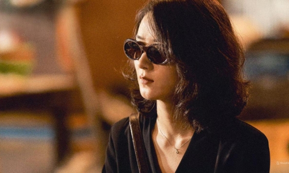 Triệu Lệ Dĩnh bị chê là 'trùm phông bạt': Bằng chứng đanh thép không thể chối cãi?