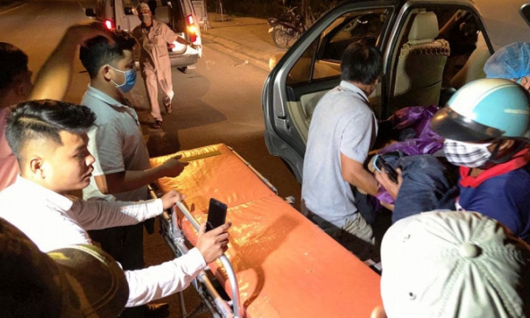 Ho ra máu suốt 1 tuần, người đàn ông 38 tuổi đi khám phát hiện khối u hạ họng, nghi do uống cả lít đồ uống này mỗi ngày